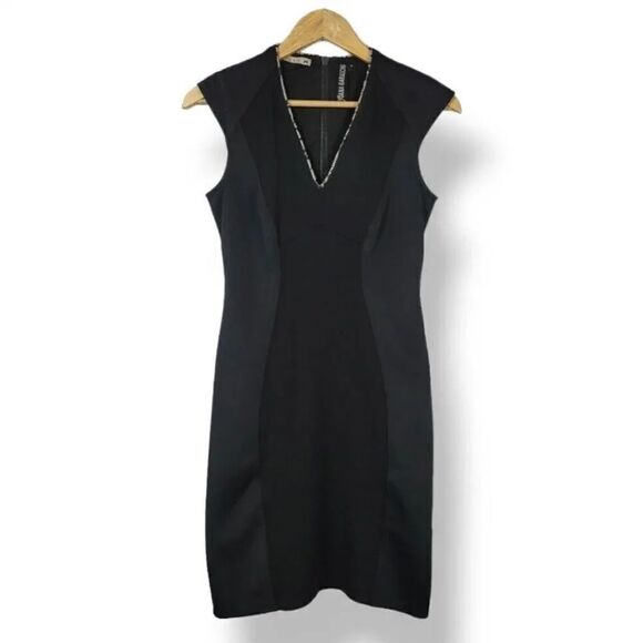 Yoana Baraschi Ponte Knit Vneckline Cap Sleeve Sheath Dress in Black Size Small - Picture 3 of 10